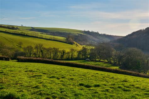 North Devon : Countryside Scenery © Lewis Clarke cc-by-sa/2.0 ...