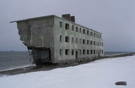 60 beautiful abandoned places across the earth. click the link. -f | Abandoned buildings ...