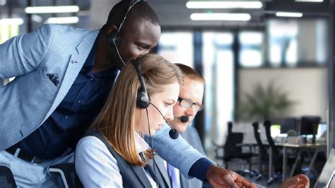 Call Center Training: The Complete Guide for 2021 (with Practical Tips)