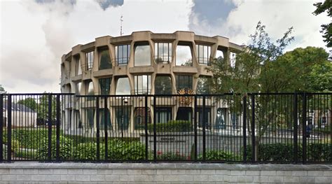 USA Embassy (Dublin, Ireland) by John M. Johansen & Michael Scott - Artstreetecture