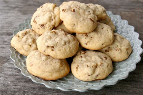 Hickory Nut Cookies with Maple Cream Icing | Walnut cookie recipes, Nut recipes, Harvest recipes