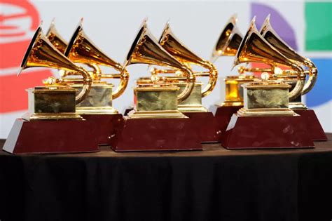 5 Grammy Lifetime Achievement Awards We’d Like to See Given Out