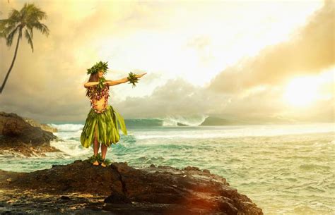 20+ Hawaiian Traditions Unique to the Islands' Culture | LoveToKnow