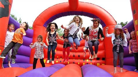 Bouncy Castle Rentals Ltd is a bouncy castle rental company that takes pride in giving your ...