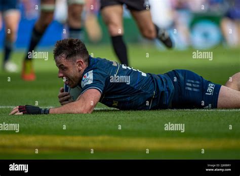 Hugo Keenan of Leinster scores a try during the Heineken Champions Cup ...