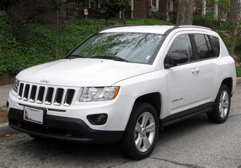 2012 Jeep Compass Sport - 4dr SUV 2.0L Manual