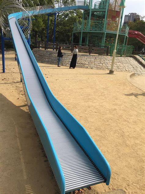 This kids’ slide with rollers near Osaka Castle : r/mildlyinteresting