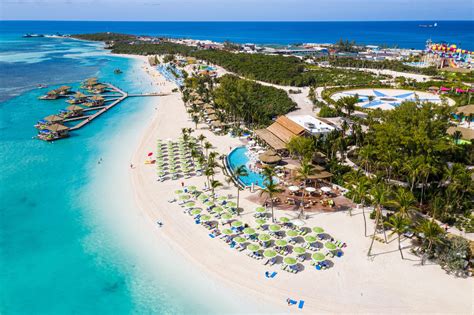 Coco Beach Club debuts at Perfect Day at CocoCay | Royal Caribbean Blog