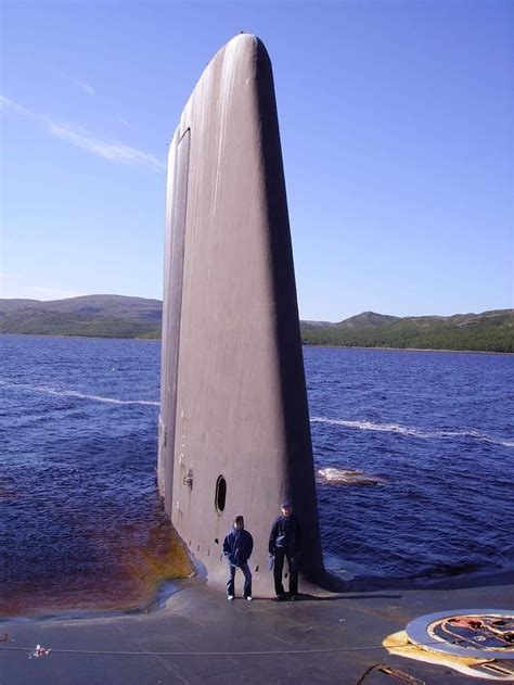 Russian Typhoon Class Submarine (1080x1439) : submechanophobia