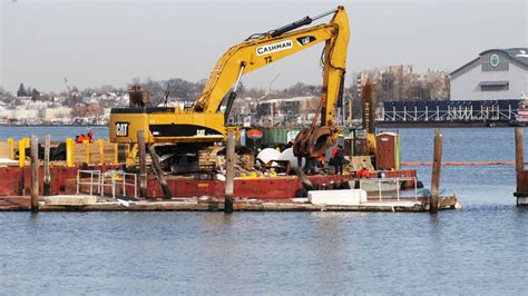 Flushing Bay Remediation Dredging - Cashman Dredging