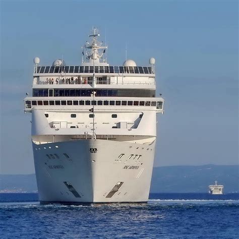 Ships in Split: MSC Armonia (cruise ship, 2001) IMO 9210141