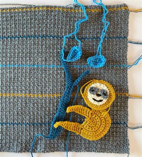 Crochet Mesh Stitch Sloth Blanket - Daisy Farm Crafts