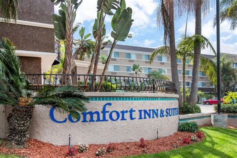 COMFORT INN & SUITES SAN DIEGO - ZOO SEAWORLD AREA $98 ($̶2̶4̶9̶) - Updated 2021 Prices & Hotel ...