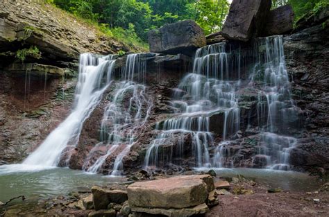 The top 5 waterfalls to visit in Hamilton