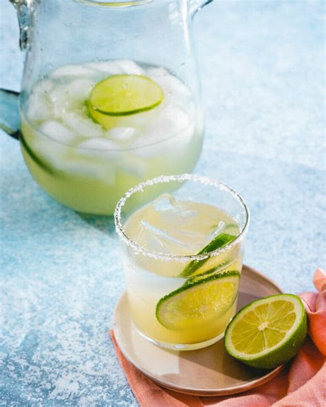 Margarita Pitcher Recipe (8 or 16 Drinks!) – A Couple Cooks