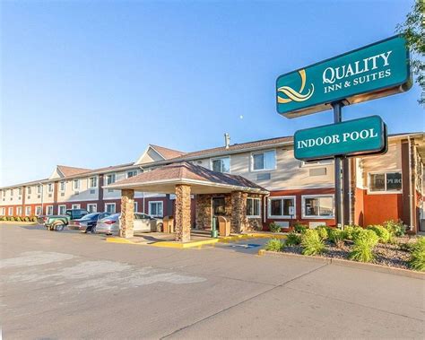 QUALITY INN & SUITES $68 ($̶1̶0̶4̶) - Updated 2021 Prices & Hotel Reviews - Eau Claire, WI ...