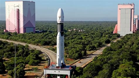 India Readies Moon Mission Aimed To Stake Claim As A Space Power ...