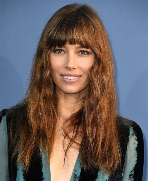 Best Fringe Hairstyles for 2018 - How To Pull Off A Fringe Haircut