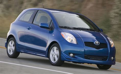 2008 Toyota Yaris | Review | Reviews | Car and Driver