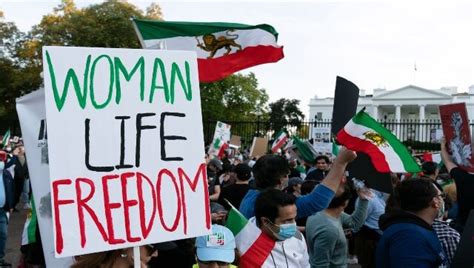 Iranian protesters ‘expose’ US double standards on anti-hijab movement ...