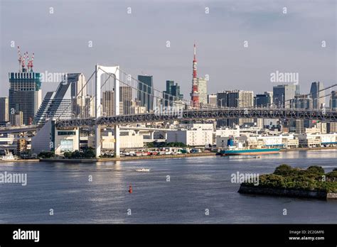 Tokyo Tower Rainbow bridge Stock Photo - Alamy