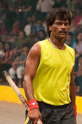 Saravanan's Blog: Dhanraj Pillay-Indian Hockey Wizard-2