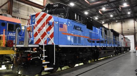 First Look: Metra’s SD70MACH | TrainBoard.com - The Internet's Original