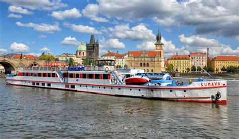 Prague River Cruise Review - Livingprague.com