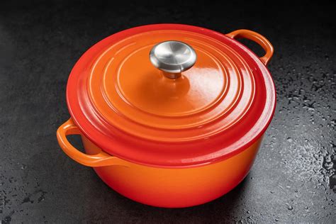 Should You Season Staub Cast Iron Dutch Oven? (Answered) - HowdyKitchen