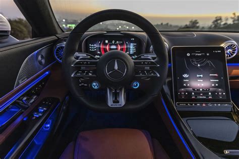 First drive review: 2022 Mercedes-Benz AMG SL sharpens its edge as it becomes more welcoming ...