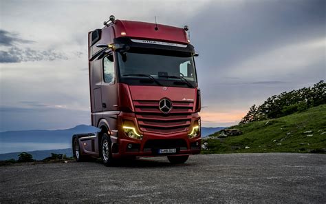 Tapeta na monitor | Auta | Mercedes-Benz Actros, new truck, 4x2, red Actros, german trucks