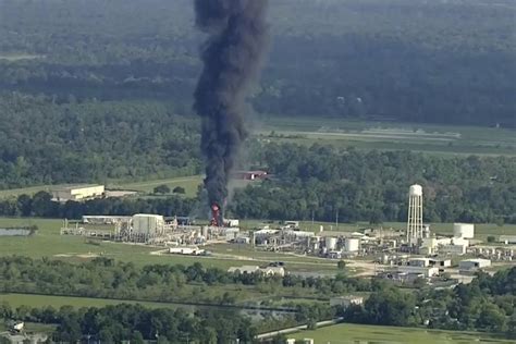 Questions Arise About Health Hazards From Chemical-Plant Explosions - WSJ