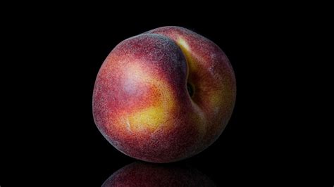 Wallpaper peach, fruit, dark background, reflection hd, picture, image