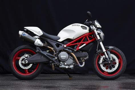 Ducati monster 696+ opinion y color - Forocoches