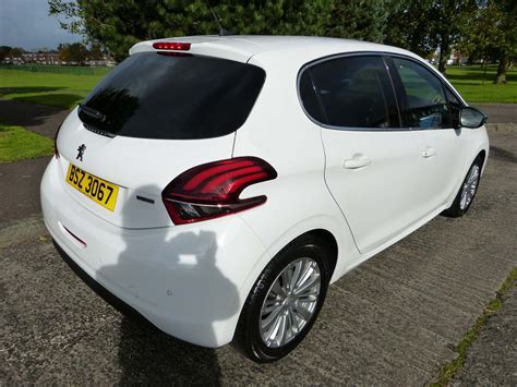 2017 Peugeot 208 1.2 PureTech Allure excellent condition 1.2 Petrol Manual White £8995 ...