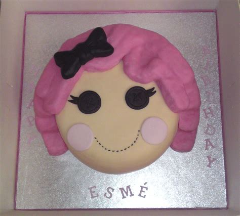 Delicious Lalaloopsy Crumbs Sugar Cookie Cake