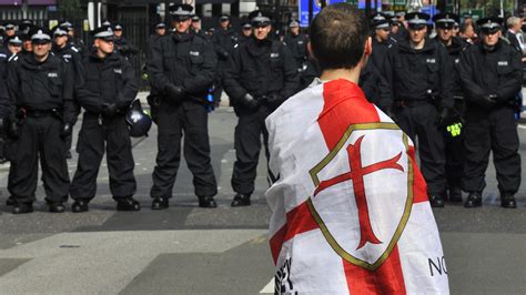 Far-right extremism: who are the EDL? – Channel 4 News