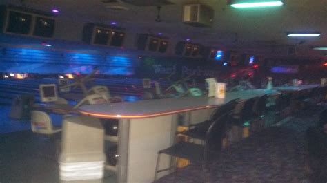 Ward Parkway Lanes - 19 Photos - Bowling - Waldo - Kansas City, MO ...