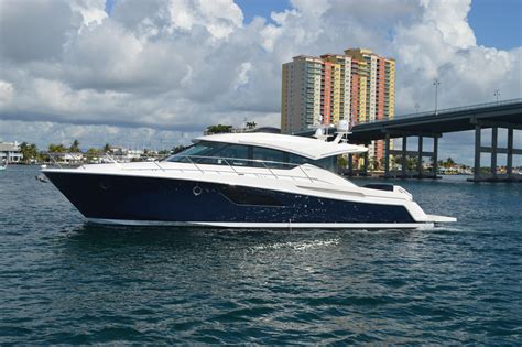 2017 Tiara Yachts 53 Coupe Cruiser for sale - YachtWorld