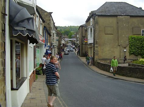 Pateley Bridge - Wikipedia | Street, Street view, Bridge