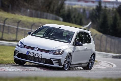 Album Photos VOLKSWAGEN GOLF 7 GTI CLUBSPORT S - Galerie photos