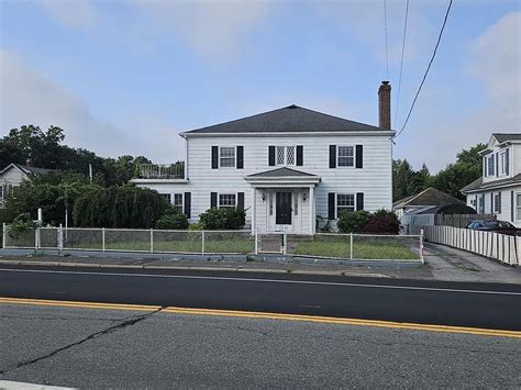 553 Smithfield Rd, North Smithfield, RI 02896 | Zillow