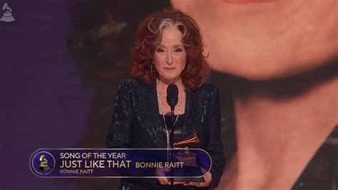 Bonnie Raitt Honors John Prine While Accepting Song Of The Year Grammy ...