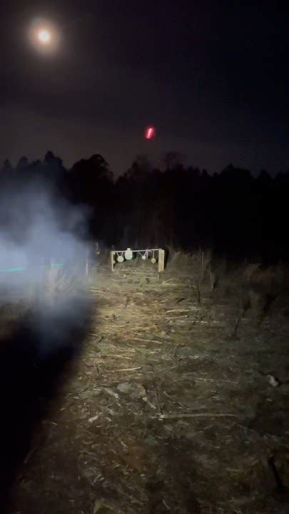 5.56 NATO Tracers at Night - M856A1 EPR Rounds from Lake City - YouTube