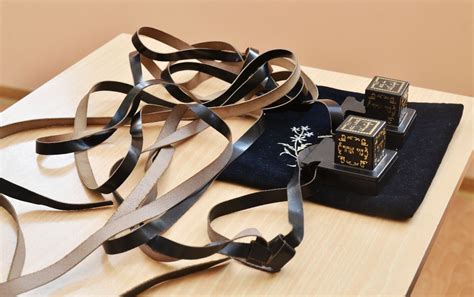 New Tefillin Retzuos Straps