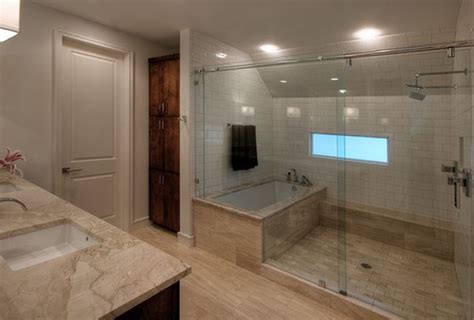 How You Can Make The Tub-Shower Combo Work For Your Bathroom