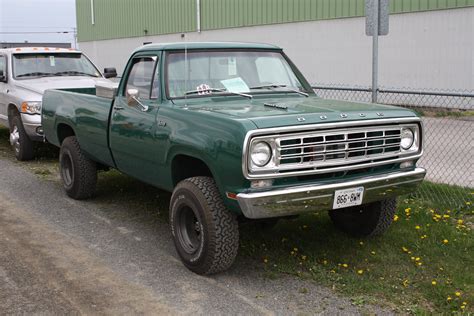 1975 Dodge Power Wagon pickup 4X4 | Richard Spiegelman | Flickr