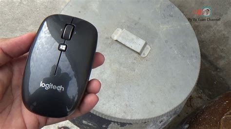 Logitech M557 bluetooth mouse - YouTube