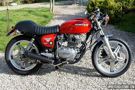 La Honda CB 400 T cafe-racer de Didier...