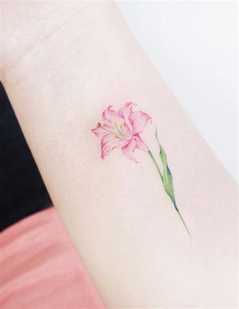 117 Of The Very Best Flower Tattoos - Tattoo Insider | Lilly flower tattoo, Lily flower tattoos ...